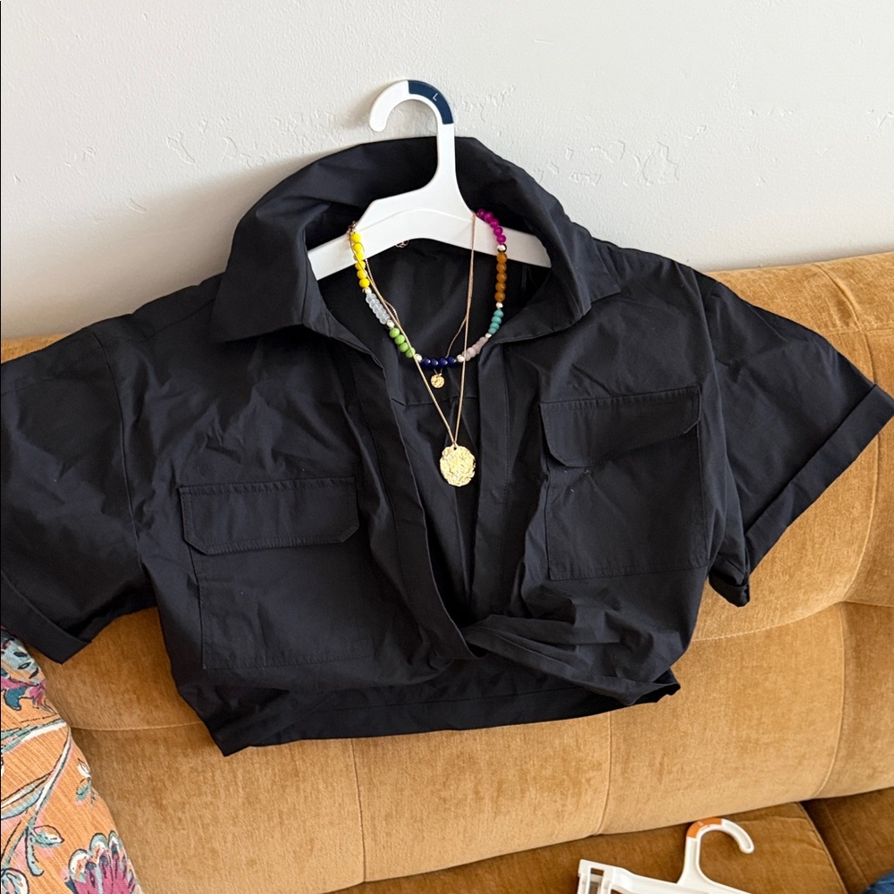 Zara Black Cropped Button-Front Shirt